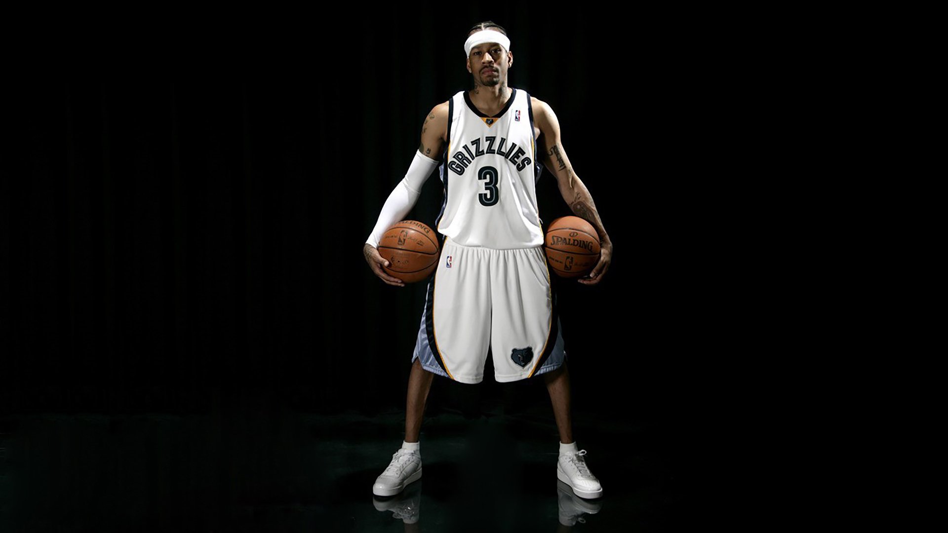 “胡利安·门德斯的进攻与防守双重威胁,助力美洲狮队实现突破”